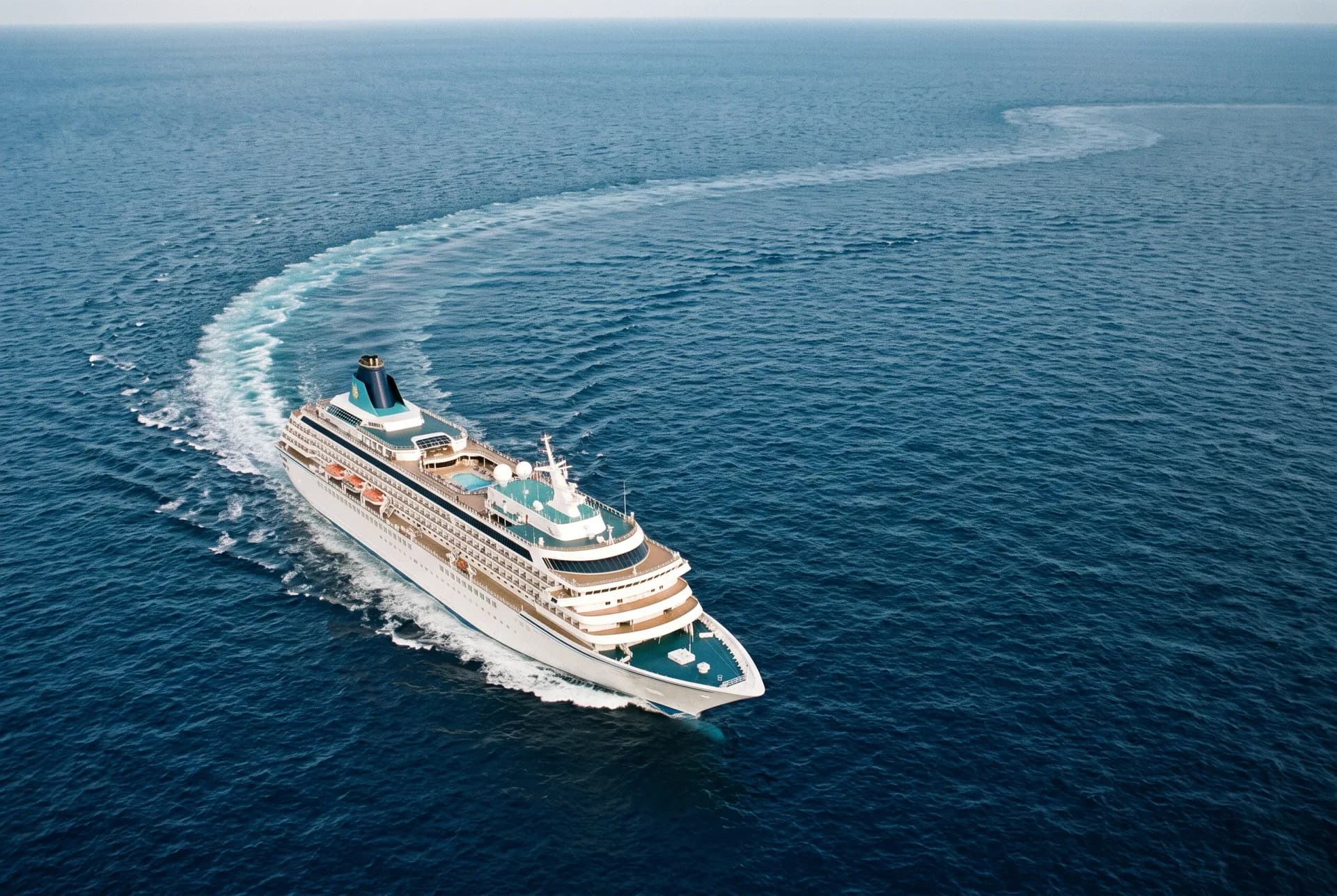 Uzakdoğu cruise turu - gemi ve liman